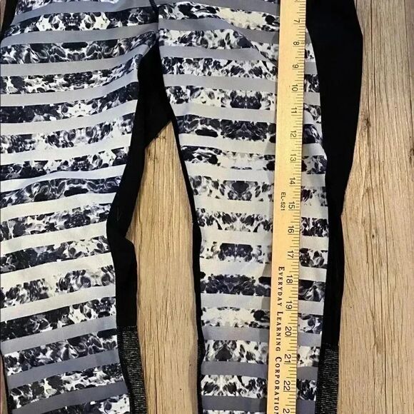 Zella work out pants  - Picture 3 of 6